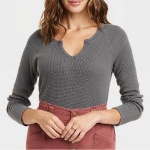 Knox Rose | Long Sleeve Notch Neck Thermal Waffle Top Long Sleeve Tee Charcoal